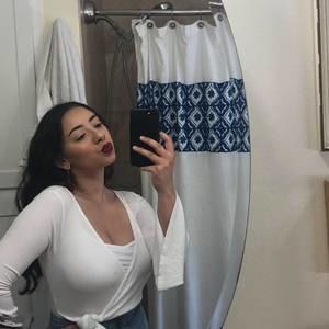 Meet your Posher, Reyna